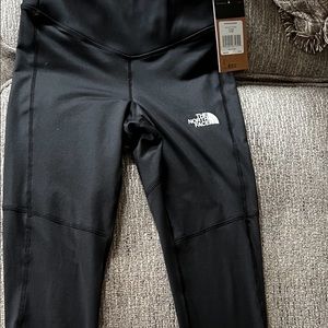 BNWT The North Face Black leggings